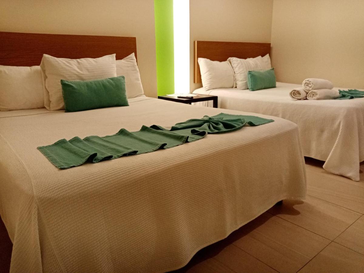 Brisas 10 Beachside Suites Cancún Exterior foto