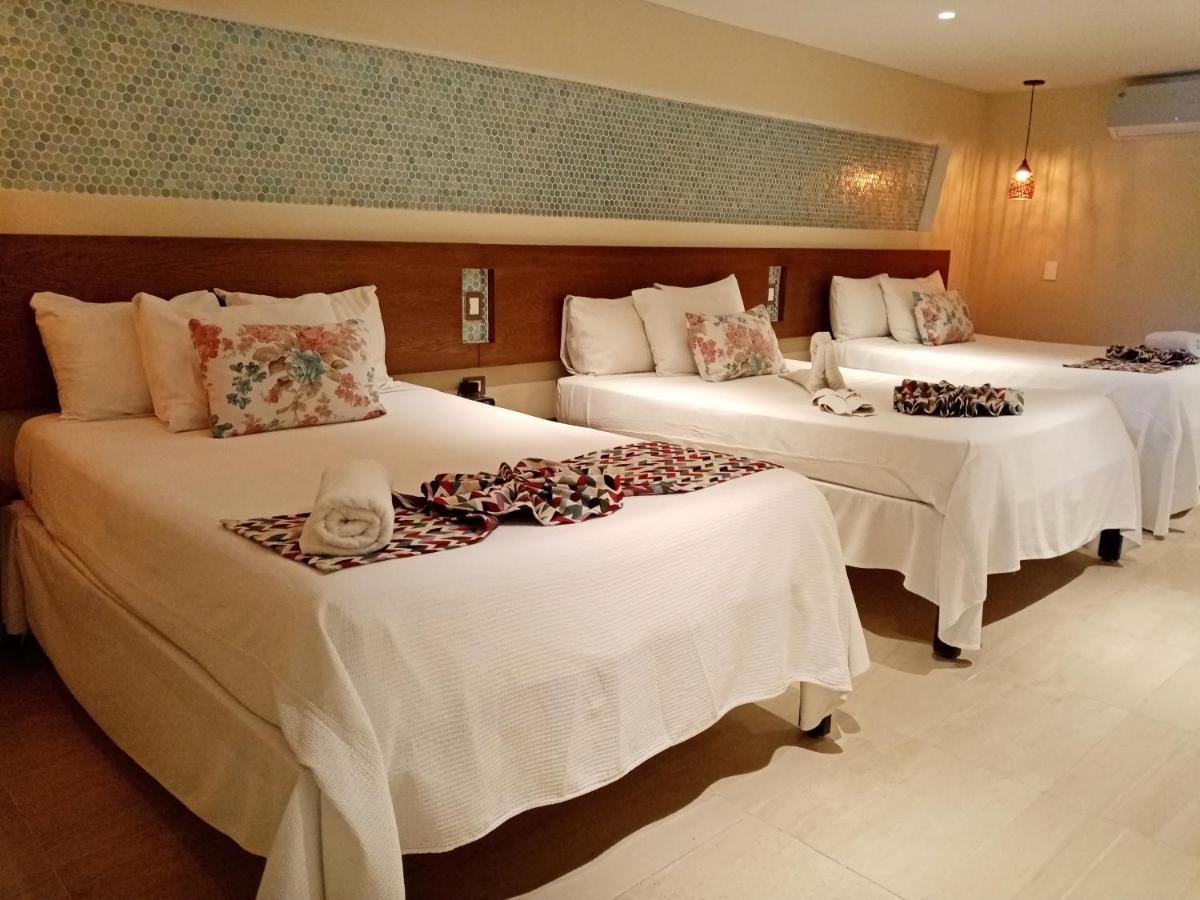 Brisas 10 Beachside Suites Cancún Exterior foto