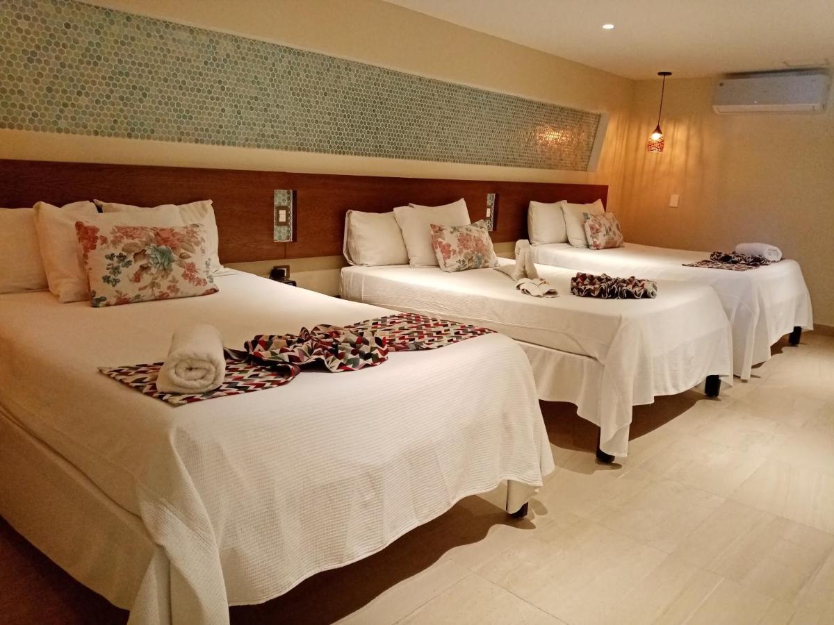 Brisas 10 Beachside Suites Cancún Exterior foto