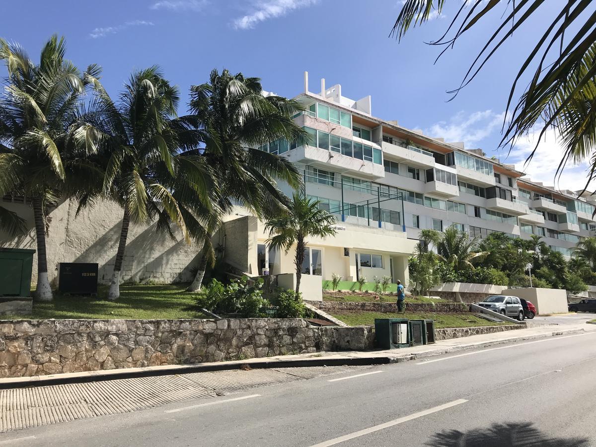Brisas 10 Beachside Suites Cancún Exterior foto