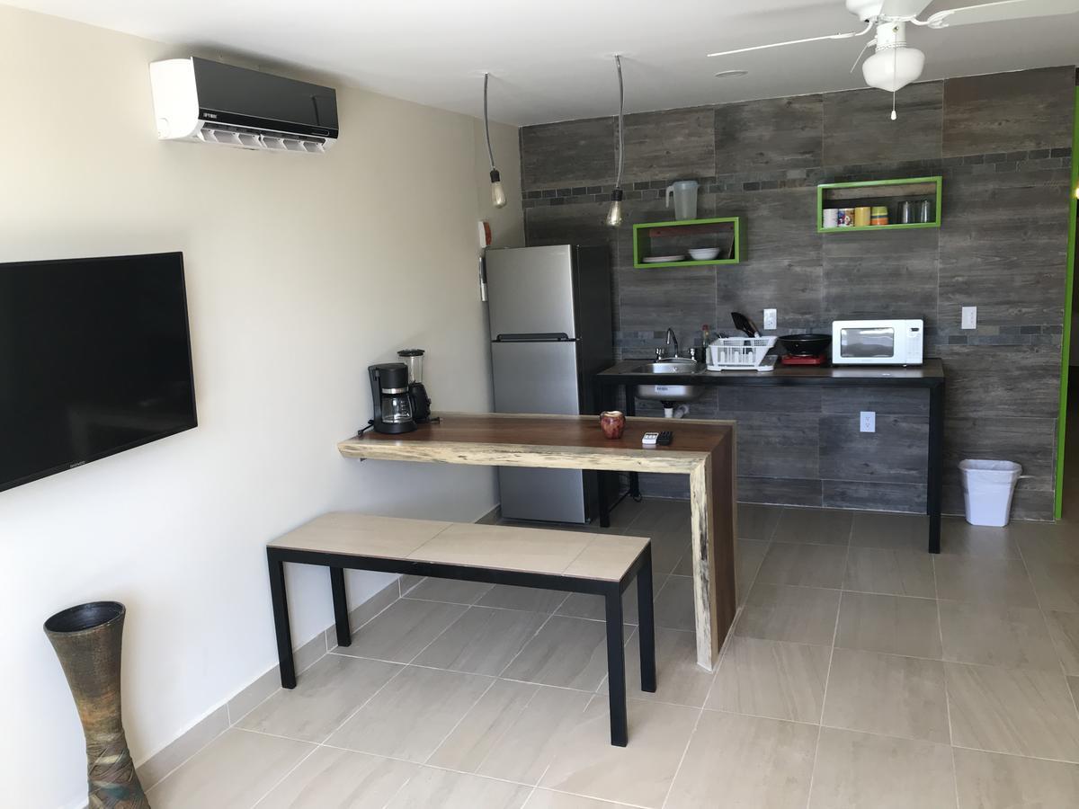 Brisas 10 Beachside Suites Cancún Exterior foto